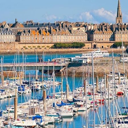 Charmante Maison A Evran Proche Dinan Et St Malo. Eksteriør billede