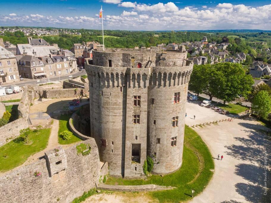 Charmante Maison A Evran Proche Dinan Et St Malo. Eksteriør billede